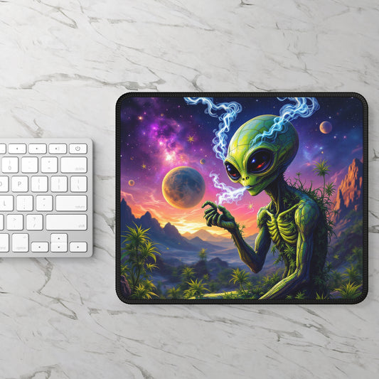 Cosmic Alien Gaming Mouse Pad - Retro Sci-Fi Design
