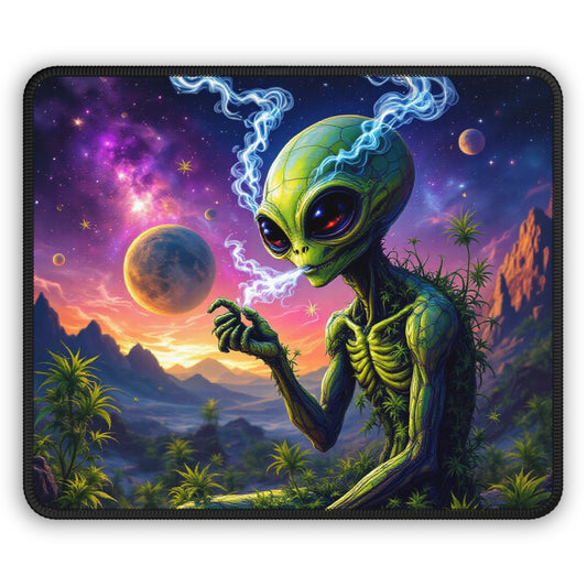 Cosmic Alien Gaming Mouse Pad - Retro Sci-Fi Design